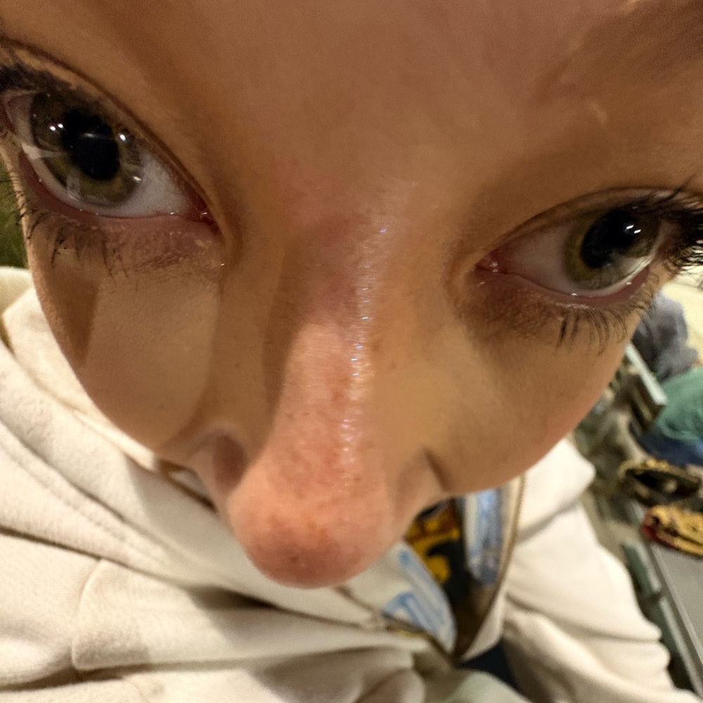 Meet your Posher, Eva